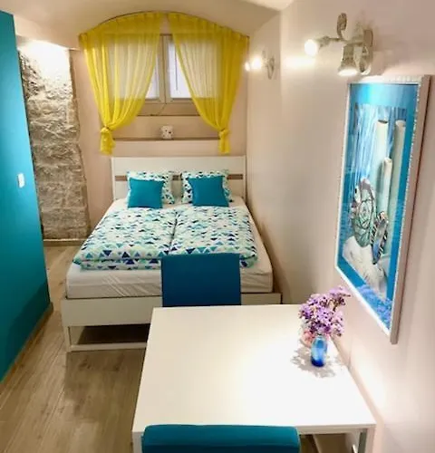 Turquoise Lejlighed *